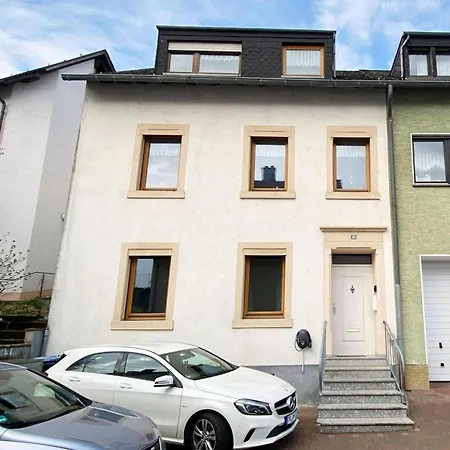 Apartament 35qm 4 Personen Zentral! Kino! Kueche! Wallbox! Raeder, Eg Trewir