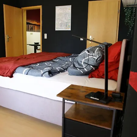 Apartament 35qm 4 Personen Zentral! Kino! Kueche! Wallbox! Raeder, Eg