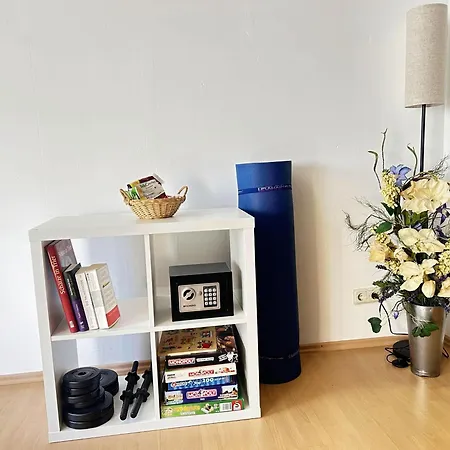 35qm 4 Personen Zentral! Kino! Kueche! Wallbox! Raeder, Eg Apartament Trewir