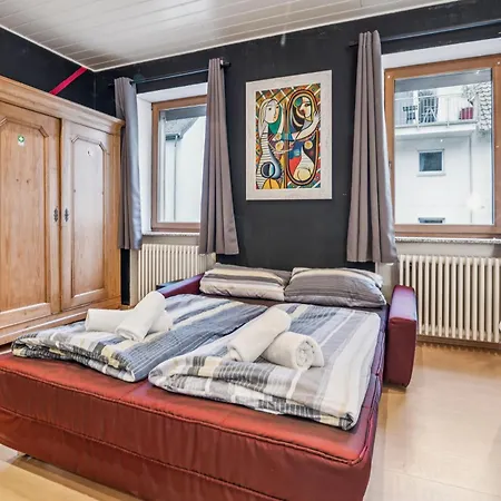 Bat Solutions Trier-euren - Alles Was Ein Nicht Bietet - 35 Qm Ferienwohnung, Heimkino, Wallbox, Kueche Fuer 4 Personen شقة