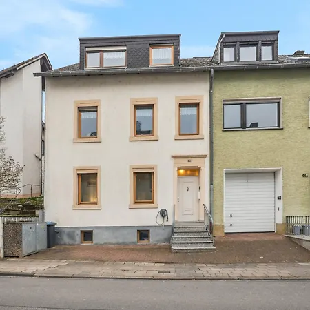 Bat Solutions Trier-euren - Alles Was Ein Nicht Bietet - 35 Qm Ferienwohnung, Heimkino, Wallbox, Kueche Fuer 4 Personen