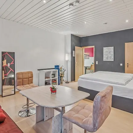 Bat Solutions Trier-euren - Alles Was Ein Nicht Bietet - 35 Qm Ferienwohnung, Heimkino, Wallbox, Kueche Fuer 4 Personen Апартаменты