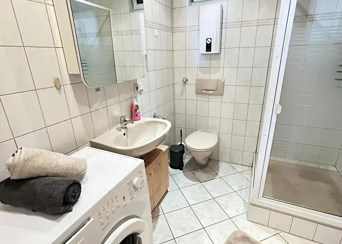 Apartman Bat Home Solutions Trier-Euren - Alles Was Ein Hotel Nicht Bietet - 35 Qm Ferienwohnung, Heimkino, Wallbox, Kueche Fuer 4 Personen *