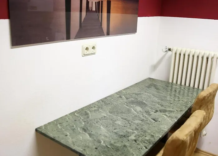 Bat Solutions Trier-euren - Alles Was Ein Nicht Bietet - 35 Qm Ferienwohnung, Heimkino, Wallbox, Kueche Fuer 4 Personen Appartement *