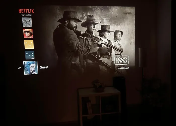 Appartement Bat Solutions Trier-euren - Alles Was Ein Nicht Bietet - 35 Qm Ferienwohnung, Heimkino, Wallbox, Kueche Fuer 4 Personen *