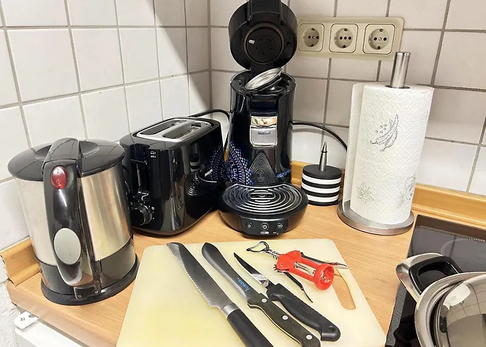 Bat Solutions Trier-euren - Alles Was Ein Nicht Bietet - 35 Qm Ferienwohnung, Heimkino, Wallbox, Kueche Fuer 4 Personen * Trier