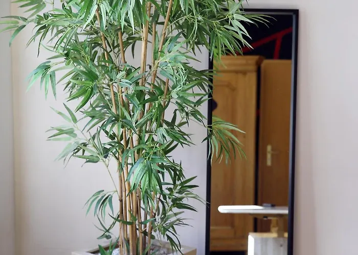 Bat Solutions Trier-euren - Alles Was Ein Nicht Bietet - 35 Qm Ferienwohnung, Heimkino, Wallbox, Kueche Fuer 4 Personen Appartement