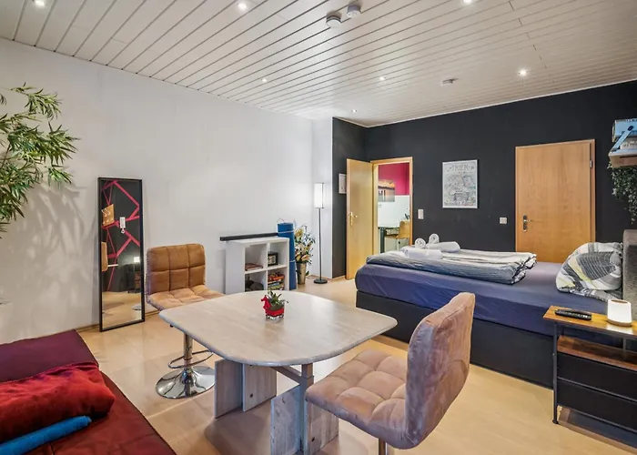 Bat Solutions Trier-euren - Alles Was Ein Nicht Bietet - 35 Qm Ferienwohnung, Heimkino, Wallbox, Kueche Fuer 4 Personen * Trier