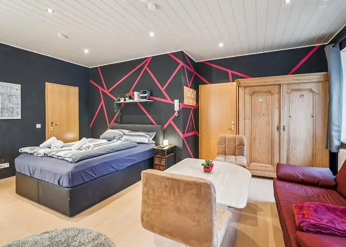 Bat Solutions Trier-euren - Alles Was Ein Nicht Bietet - 35 Qm Ferienwohnung, Heimkino, Wallbox, Kueche Fuer 4 Personen Appartement Trier