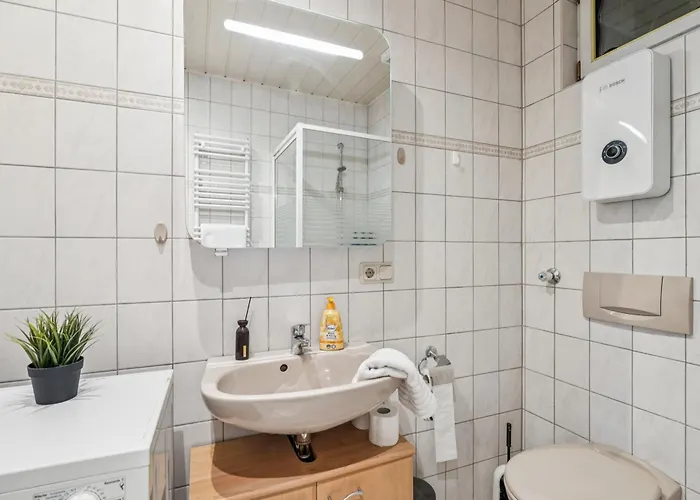 Appartement Bat Solutions Trier-euren - Alles Was Ein Nicht Bietet - 35 Qm Ferienwohnung, Heimkino, Wallbox, Kueche Fuer 4 Personen