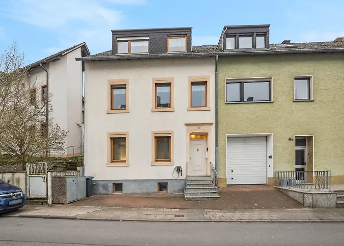 Bat Solutions Trier-euren - Alles Was Ein Nicht Bietet - 35 Qm Ferienwohnung, Heimkino, Wallbox, Kueche Fuer 4 Personen